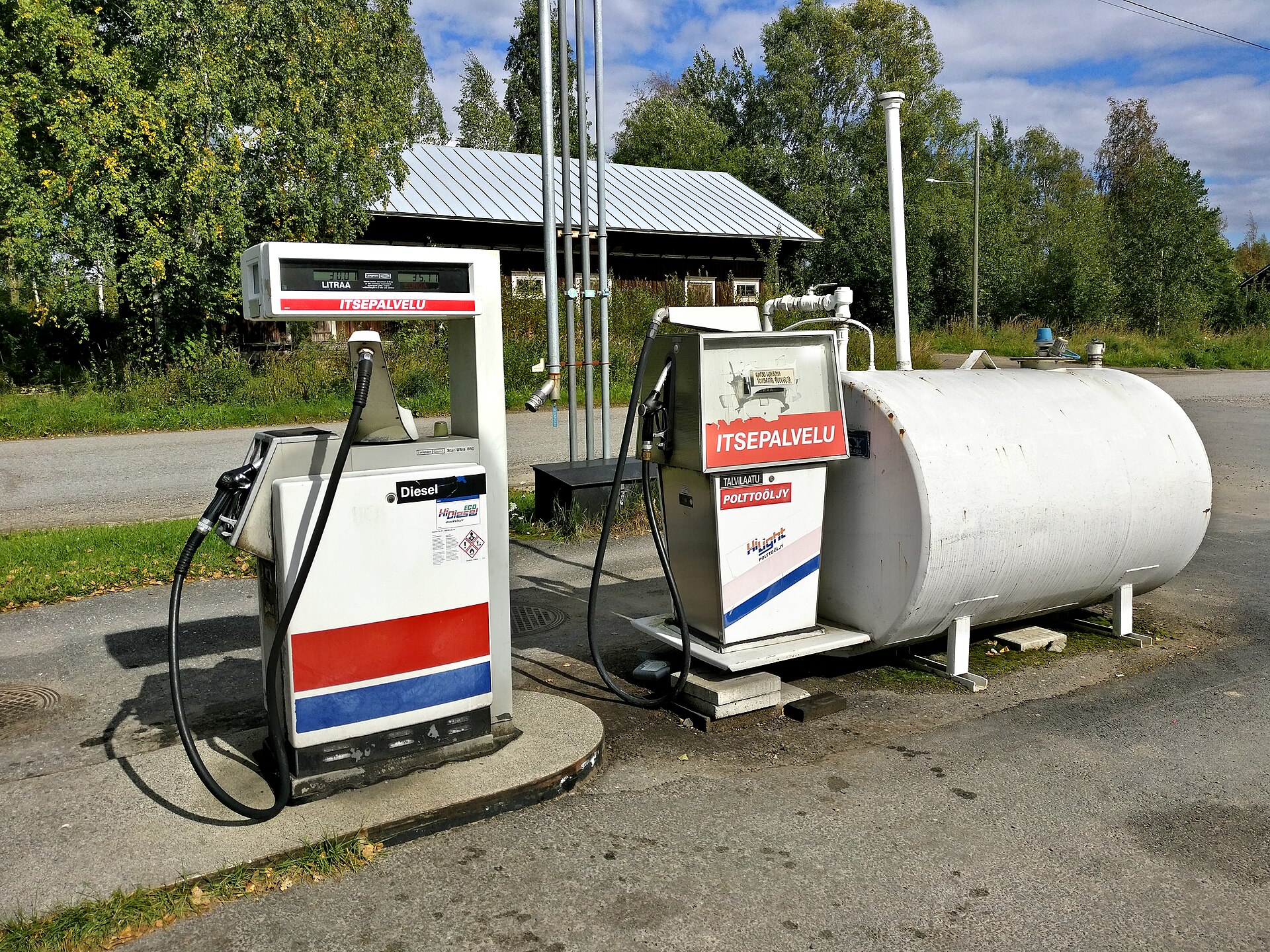 Bomba de diesel em posto de combustível
